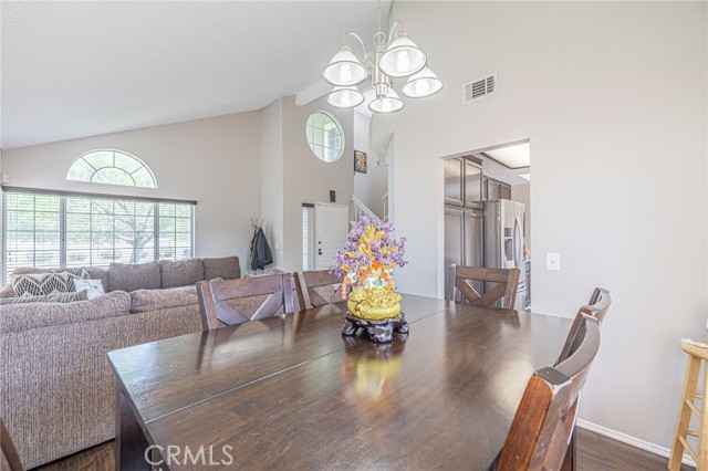 Detail Gallery Image 14 of 39 For 3336 E Avenue Q10, Palmdale,  CA 93550 - 4 Beds | 3 Baths