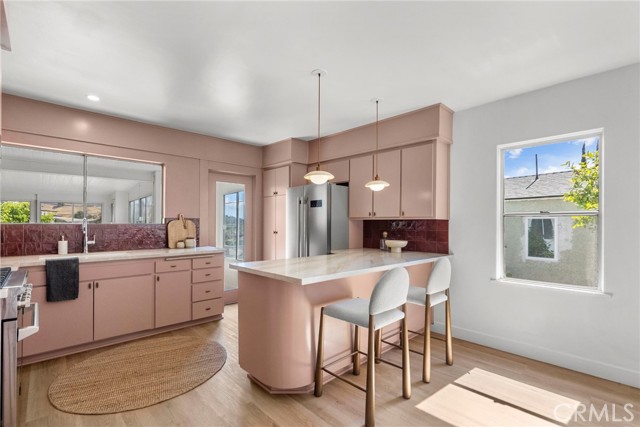 Detail Gallery Image 12 of 43 For 3812 Roderick Rd, Los Angeles,  CA 90065 - 3 Beds | 2 Baths
