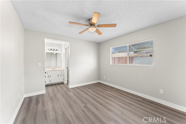 Detail Gallery Image 12 of 20 For 2020 La Mesa Ct, Hemet,  CA 92545 - 2 Beds | 2 Baths