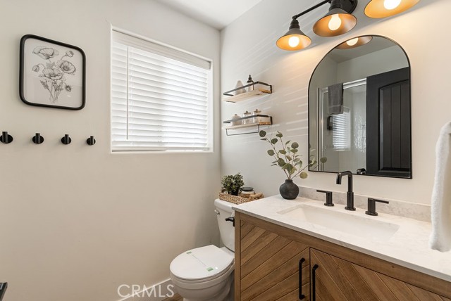 Detail Gallery Image 14 of 33 For 1498 Deer Way, Lake Arrowhead,  CA 92352 - 3 Beds | 2 Baths