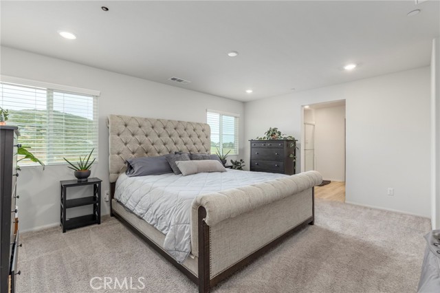 Detail Gallery Image 10 of 32 For 31859 Woodbank Way, Winchester,  CA 92596 - 5 Beds | 3 Baths