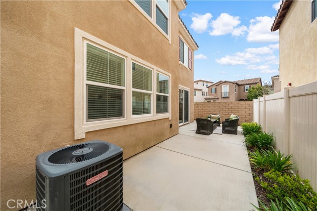 333 Calle Elegante, Lake Forest CA: https://media.crmls.org/medias/06d3228b-f406-4c28-b32a-43e0c5e69ce2.jpg