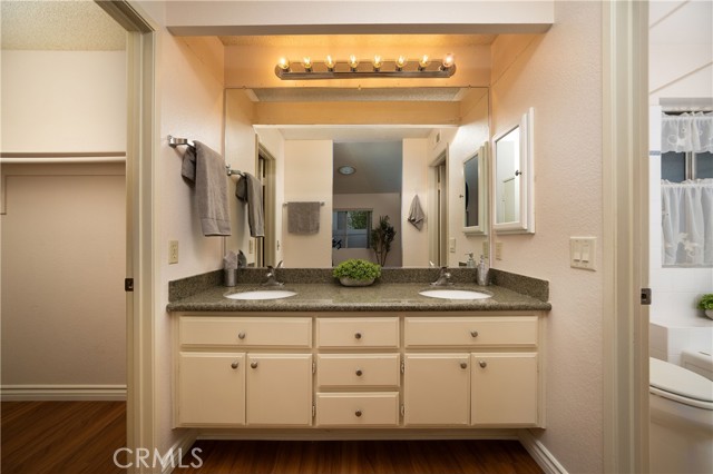 Detail Gallery Image 20 of 36 For 957 Stonehenge Cir, Corona,  CA 92881 - 3 Beds | 2 Baths