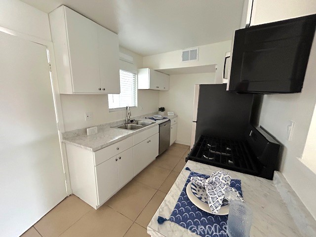 Image 18 of 22 For 37111 Cathedral Canyon Drive 2