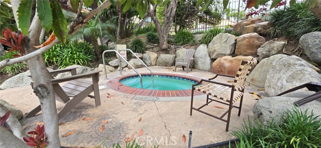 1364 Park Plaza Drive, Long Beach CA: https://media.crmls.org/medias/06d3a120-fe40-4893-8534-e34e2b200b0a.jpg
