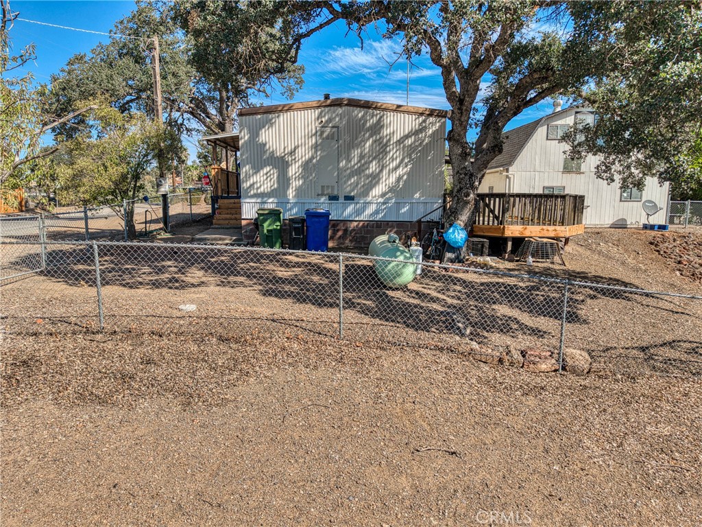 https://media.crmls.org/medias/06d403a6-ff9a-42e3-a381-b7f7631eb3b8.jpg?preset=X-Large