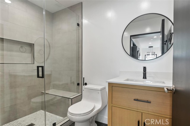 Detail Gallery Image 2 of 14 For 2631 Cochran Ave, Los Angeles,  CA 90016 - 3 Beds | 2/1 Baths