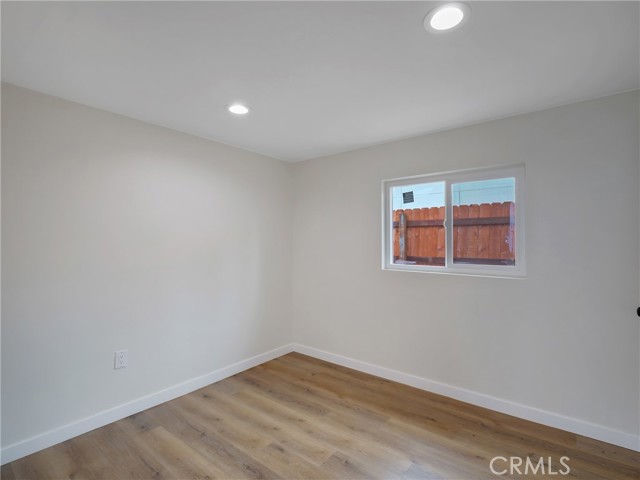 Detail Gallery Image 9 of 12 For 320 S 5th Ave, La Puente,  CA 91746 - 2 Beds | 1 Baths