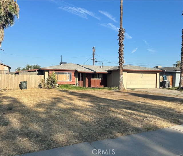 Detail Gallery Image 1 of 2 For 4613 Monitor St, Bakersfield,  CA 93307 - 3 Beds | 2 Baths