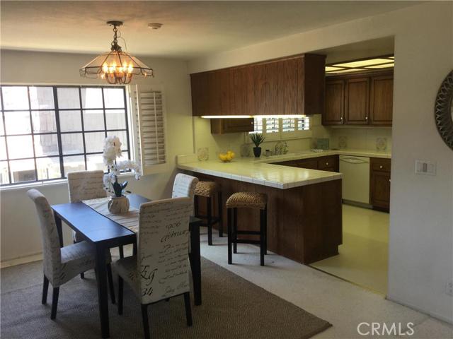 705 Broadway, Redondo Beach, California 90277, 2 Bedrooms Bedrooms, ,3 BathroomsBathrooms,Residential,Sold,Broadway,SB16129113