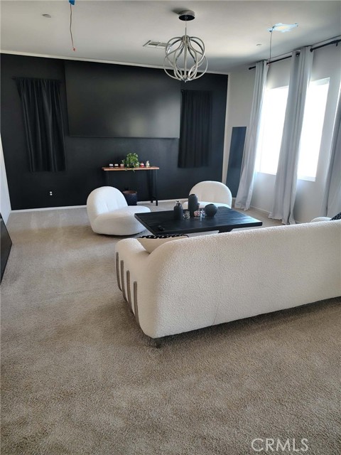 Detail Gallery Image 4 of 7 For 38226 Chapelle, Palmdale,  CA 93552 - 4 Beds | 3 Baths