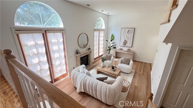 Detail Gallery Image 8 of 29 For 1830 Stoner Ave #1,  Los Angeles,  CA 90025 - 2 Beds | 3 Baths