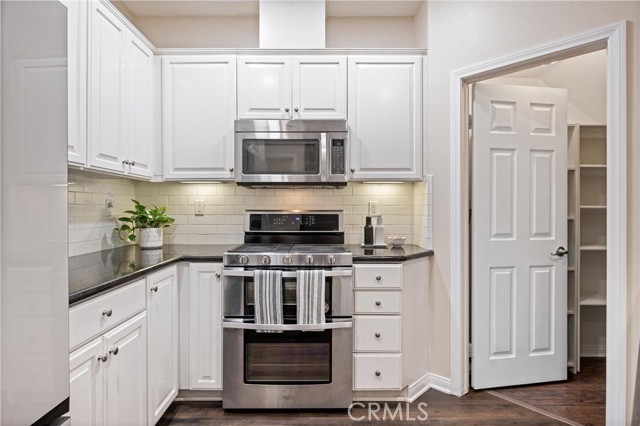 Detail Gallery Image 8 of 28 For 8029 Spencer St, Chino,  CA 91708 - 2 Beds | 2/1 Baths
