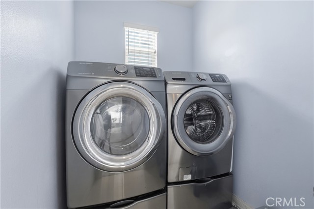 LAUNDRY ROOM WASHER AND DRYER INCLUEDED, (NO WARRANTEE) LAUNDRY ROOM WASHER AND DRYER INCLUEDED, (NO WARRANTEE)