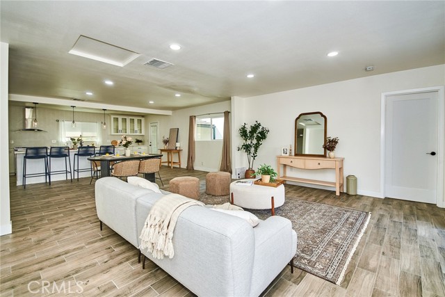 512 S Barranca Street, West Covina CA: https://media.crmls.org/medias/06d9ace1-cda6-49bd-a0cd-5ea45a906a16.jpg
