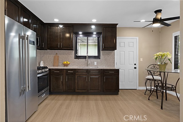 Detail Gallery Image 13 of 29 For 606 Phelan Ln, Redondo Beach,  CA 90278 - 3 Beds | 1 Baths