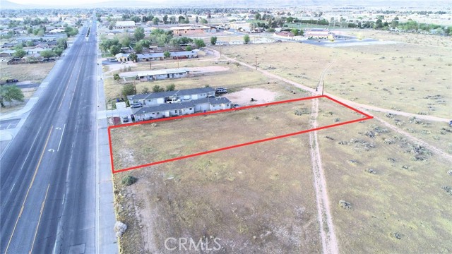 Detail Gallery Image 3 of 11 For 11 Navajo Rd, Apple Valley,  CA 92308 - – Beds | – Baths