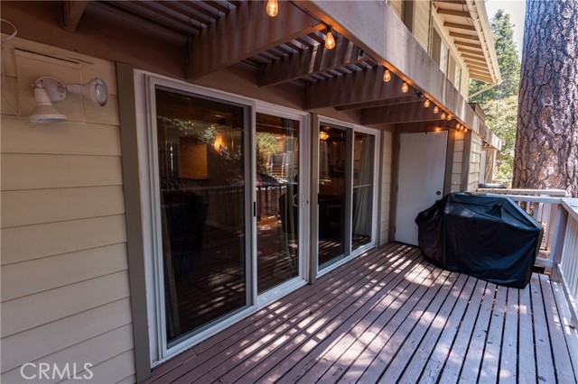 Detail Gallery Image 20 of 27 For 195 Rockledge, Lake Arrowhead,  CA 92352 - 2 Beds | 2 Baths