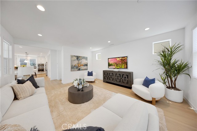 Detail Gallery Image 29 of 72 For 251 Tank, Irvine,  CA 92618 - 4 Beds | 3/1 Baths
