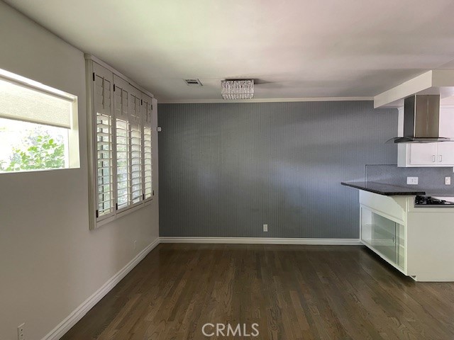 Detail Gallery Image 5 of 19 For 5301 Bluebell Ave, Valley Village,  CA 91607 - 3 Beds | 2 Baths