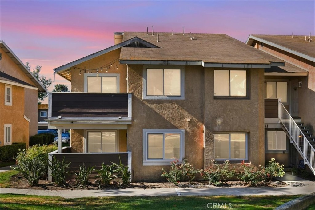 3641 Oak Creek #E