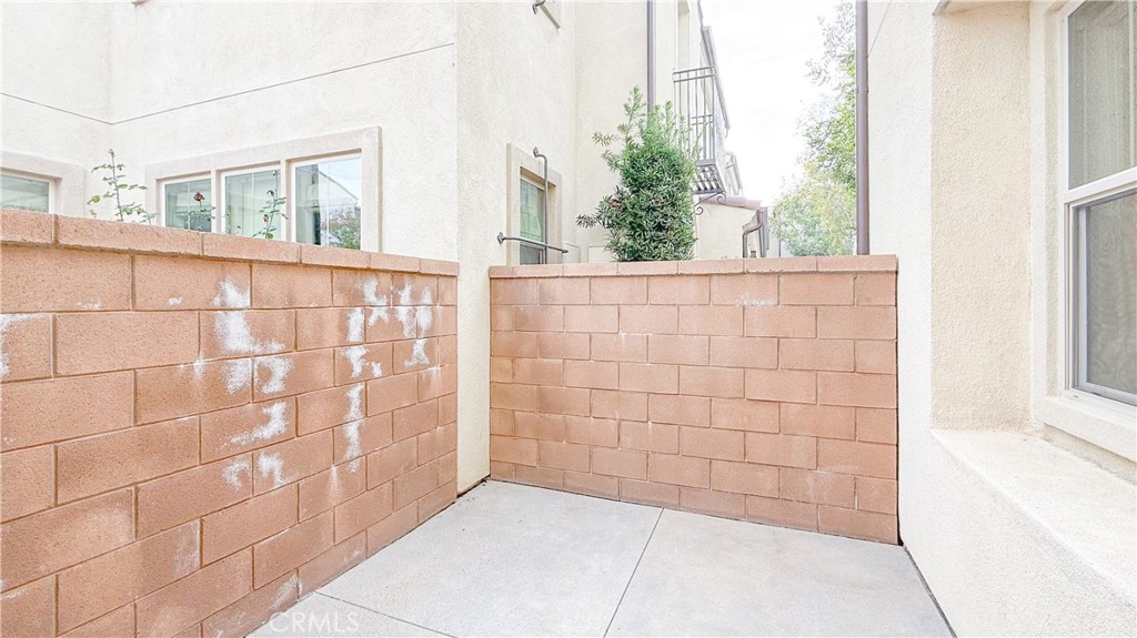 MLS #OC25272097 image #5