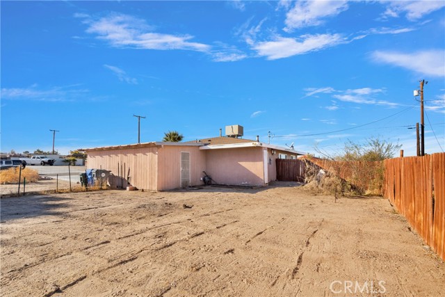 Detail Gallery Image 23 of 31 For 27904 Apache Ave, Barstow,  CA 92311 - 4 Beds | 2 Baths