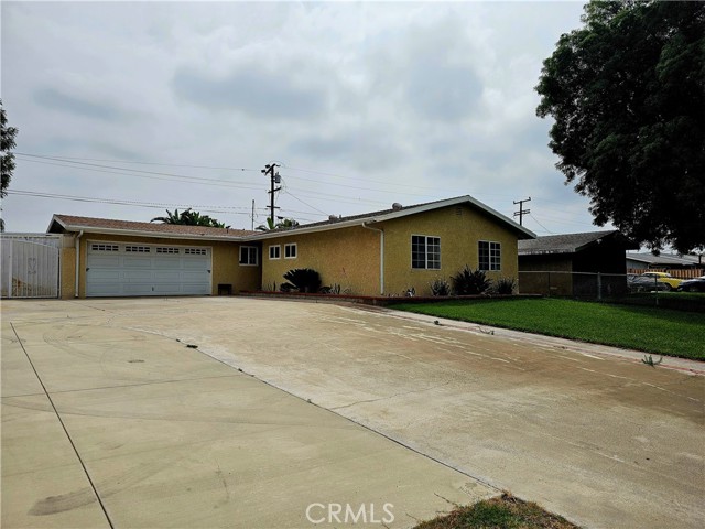 Detail Gallery Image 2 of 2 For 4090 Estrada Dr, Jurupa Valley,  CA 92509 - 3 Beds | 2 Baths