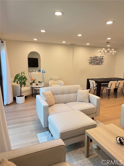 Detail Gallery Image 3 of 29 For 11311 Tampa #4,  Porter Ranch,  CA 91326 - 3 Beds | 1/2 Baths