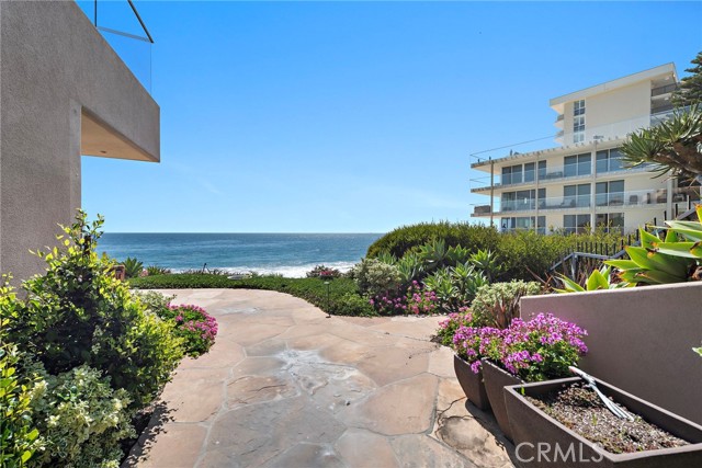 Detail Gallery Image 30 of 38 For 1603 S Coast Hwy #F,  Laguna Beach,  CA 92651 - 3 Beds | 3 Baths