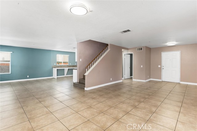 Detail Gallery Image 7 of 36 For 11355 Tondela St, Fontana,  CA 92337 - 5 Beds | 2/1 Baths