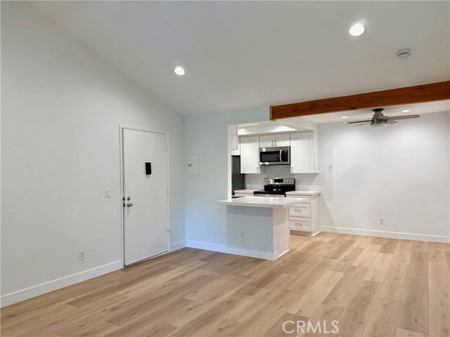 Detail Gallery Image 4 of 22 For 20702 El Toro #198,  Lake Forest,  CA 92630 - 1 Beds | 1 Baths