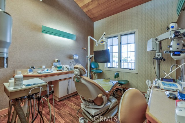 Image 30 of 52 For 16336 Whittier