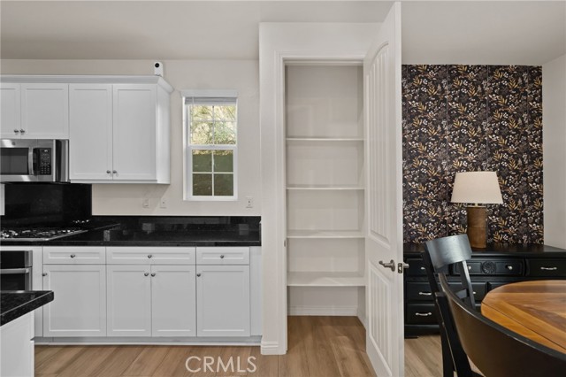 Detail Gallery Image 15 of 31 For 16724 Stags Leap, Fontana,  CA 92336 - 3 Beds | 2/1 Baths