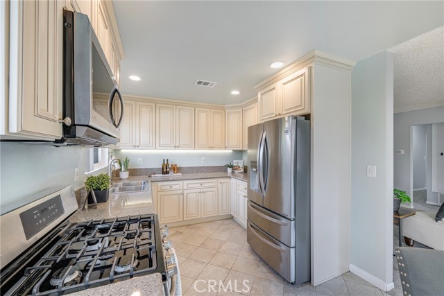 Detail Gallery Image 15 of 65 For 11782 Azalea, Fountain Valley,  CA 92708 - – Beds | – Baths