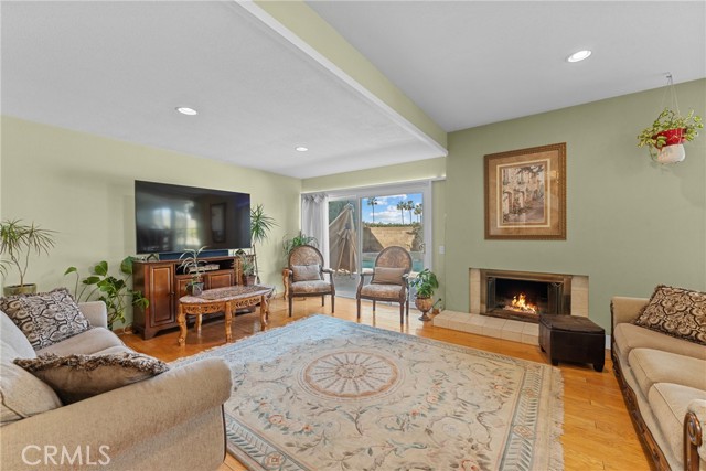 Detail Gallery Image 13 of 45 For 24621 Artemia, Mission Viejo,  CA 92691 - 4 Beds | 3 Baths