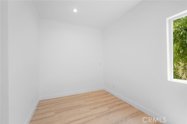 1437 Ardmore Avenue, Glendale CA: https://media.crmls.org/medias/06e3857d-1c71-4fe3-88b1-29af0c9b5989.jpg