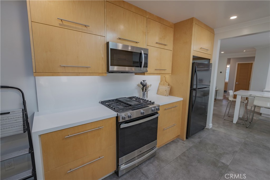 MLS #DW25230830 image #8