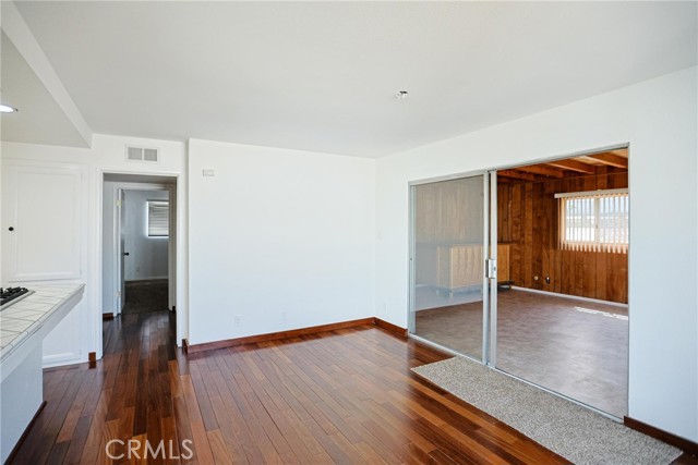 Detail Gallery Image 10 of 40 For 1328 W 214th St, Torrance,  CA 90501 - 4 Beds | 2 Baths