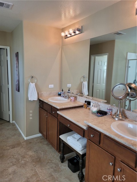 1453 Ambrosia Street, Beaumont CA: https://media.crmls.org/medias/06e408c9-c6dd-4a09-9639-622df4993f77.jpg