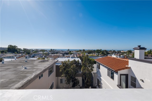 Detail Gallery Image 19 of 54 For 707 2nd St, Hermosa Beach,  CA 90254 - 4 Beds | 4/1 Baths