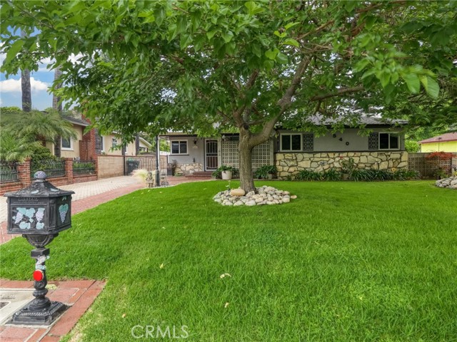 540 Hacienda Drive, Monrovia CA: https://media.crmls.org/medias/06e58b43-8290-4c9a-84e3-f1f6d045522a.jpg