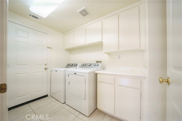 16393 Fox Valley Drive, San Diego CA: https://media.crmls.org/medias/06e58c38-1a38-4b7c-ab83-21be6b5dc14d.jpg