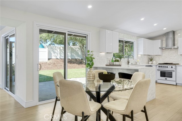 Detail Gallery Image 8 of 28 For 10805 Chimineas, Porter Ranch,  CA 91326 - 4 Beds | 2/1 Baths