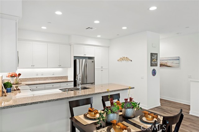 Detail Gallery Image 10 of 28 For 163 Pinkerton Ln, La Habra,  CA 90631 - 2 Beds | 2/1 Baths
