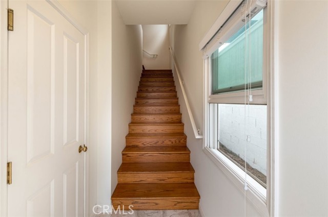 931 5th Street, Hermosa Beach, California 90254, 6 Bedrooms Bedrooms, ,2 BathroomsBathrooms,Residential,Sold,5th,SB22187324