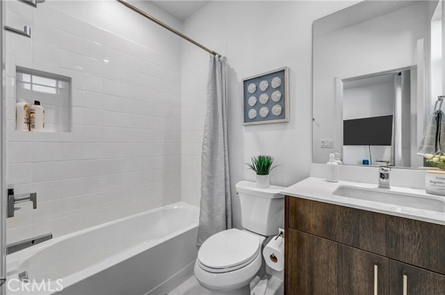 5092 Long Beach photo 22