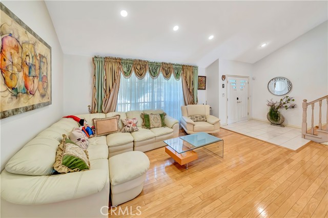 11830 Killimore Avenue, Porter Ranch CA: https://media.crmls.org/medias/06e63dfe-dee6-491c-b4c7-55907cb3c4c8.jpg