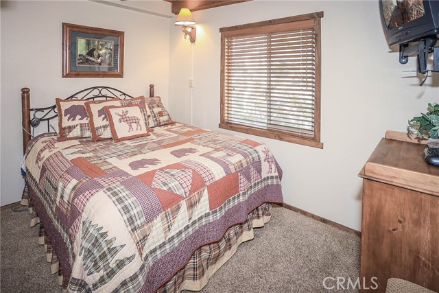 Detail Gallery Image 25 of 34 For 41490 Comstock Ln, Big Bear Lake,  CA 92315 - 3 Beds | 2 Baths