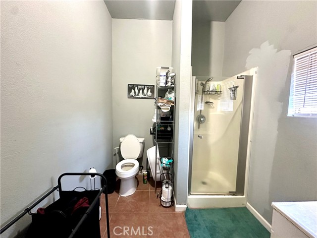 644 Whittendale Street, Bakersfield CA: https://media.crmls.org/medias/06e6c156-9c2c-49de-b4b8-eea788a1e29a.jpg